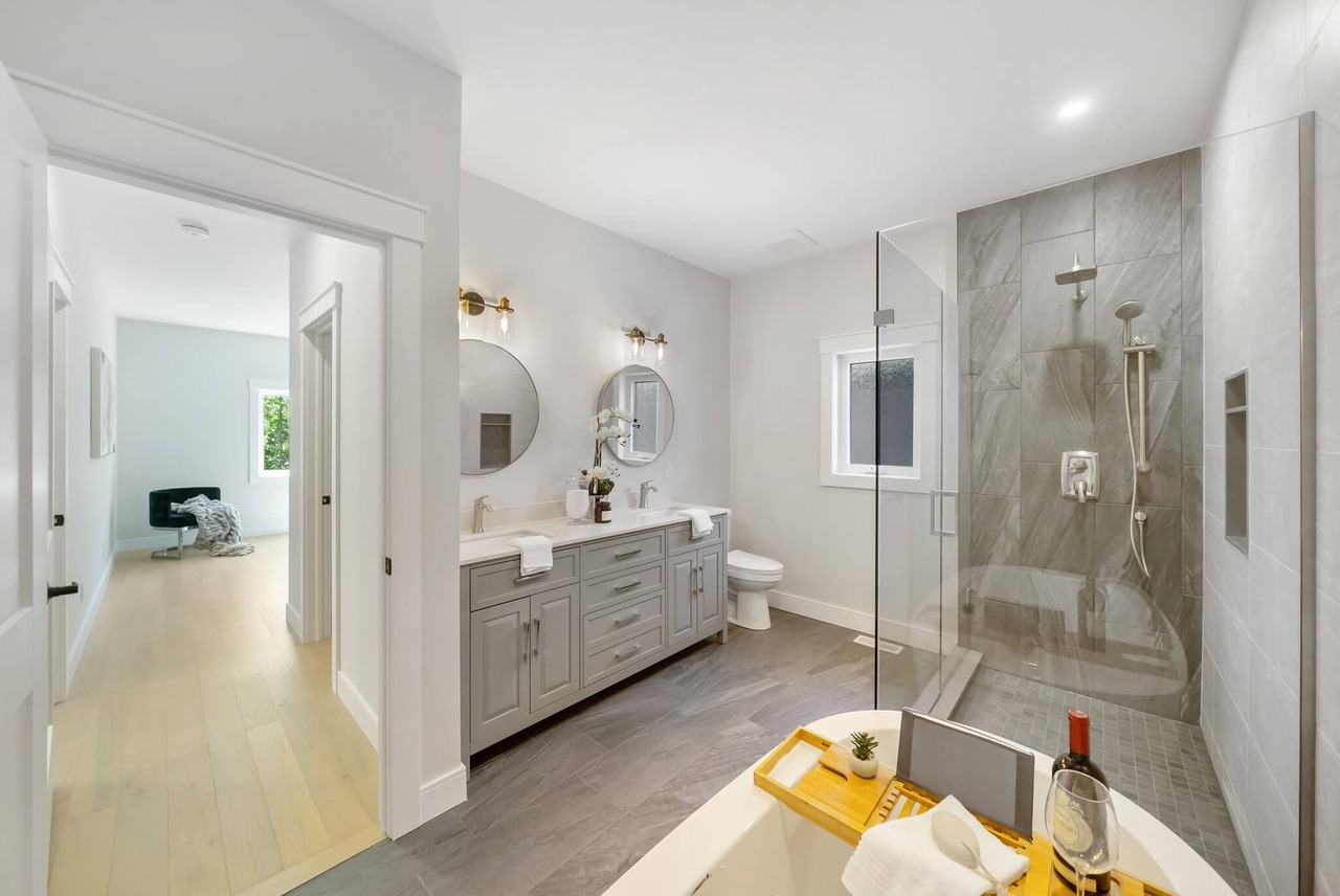 Comfort Bathroom